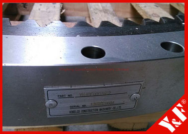 주문 SK200 SK210 돌리기 반지를 위한 YN40F00026F2 Kobelco 굴착기 부속 그네 방위 online manufacture