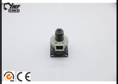PC YNF01359 메인 제어 긴 벨브 히타치 굴착기는 기복 까만 색깔을 분해합니다